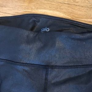Never worn alo faux leather leggings